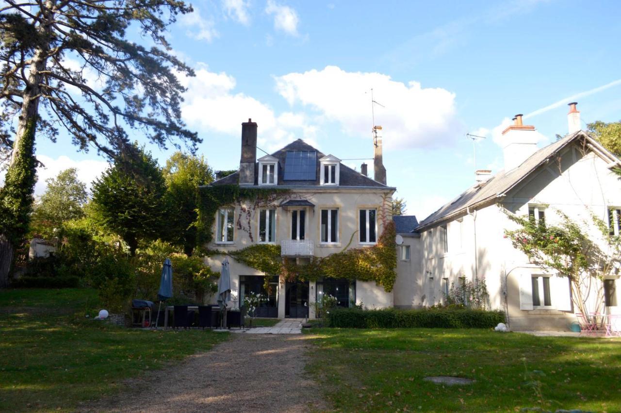 Room In Guest Room - Maison Lamerique Welcome You To One Of Their Room Dogs Are Also Welcomed Saint-Jean-le-Blanc Buitenkant foto